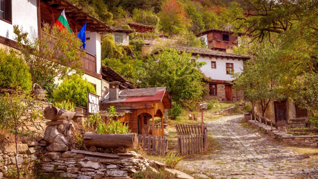 Лещен, Ковачевица и СПА в Огняново